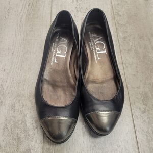 AGL Attilio Giusti Leombruni Black w/Silver Toe Cap Wedges
